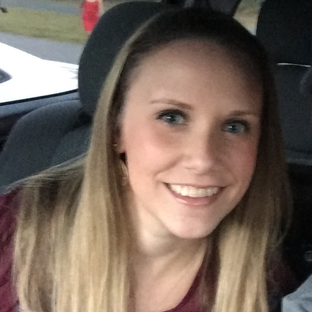 Meet your Posher, Elizabeth